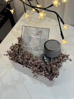 خاتم فراشة مع ورد مجفف