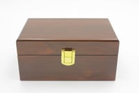 صندوق عود خشبي فاخر