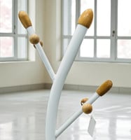 شماعة ملابس بتصميم عصري