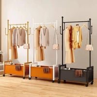 استاند تعليق ملابس بسلة سفلية جلد أسود