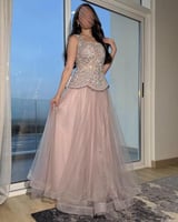 فستان وردي مميز