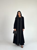 عبايه مخمل دانتيل