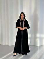 عبايه مخمل كوري مع استرتش وكلفه