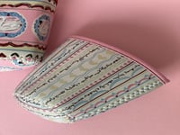 غطاء مقّ مخطط