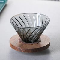 قمع V60 خشب الجوز مقاس 02 - غامق