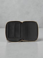 محفظة نسائية ماركة جيس . اصلية 100 %