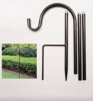 حامل مصباح التخيم على الارض