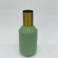 فازة حديد هندي لون زيتوني بحواف ذهبي ارتفاع 26 سم