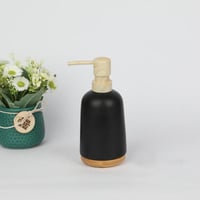 علبة صابون سائل سراميك لون اسود