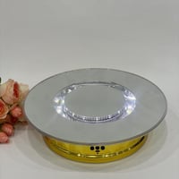 قاعدة متحركة تعمل بالشحن USB او البطارية لون ذهبي...