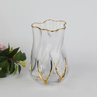 فازة زجاج بخط ذهبي مقاس 24 *10سم