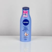 لوشن نيفيا وسط