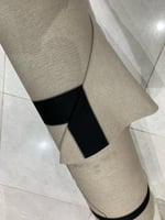 قماش هندي ابيض مخطط 1.88*50متر 670 جرام