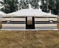 خيام مخطط ابيض خط اسود 4*4 يارد 3 غاظ 30 مل