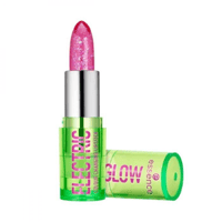 احمر شفاه سحرى من ايسنس