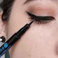 ايسنس قلم تحديد عيون ايلاينر 01 أسود - مقاوم للماء...