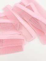 مشط شعر بلاستيك فوشي حجم الجيب 12 قطعة