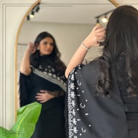 فستان مع وشاح - أسود