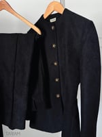 بدلة أنيقة وكلاسيك من قطعتين