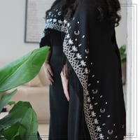 فستان مع وشاح - أسود