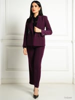 بدلة أنيقة وراقية