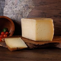 جبنة منشيغو الإسبانية – 6 شهور – 1 كجم