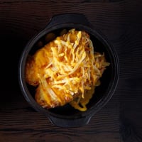 بطاطس مشوية بالجبنة