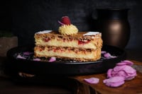 مالفيه الورد المديني والتوت الأحمر