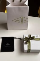 سلسال ڤان كليف عنابي مني