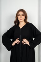 عباية كلوش راقيه بتدخيله قيطان كم الامام وعلى الكم