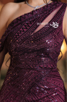 فستان سهرة خمري فاخر بتطريز ترتر لامع وتصميم كتف و...