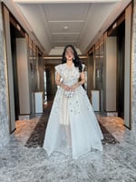 فستان سهرة كلوش بتطريز راقي