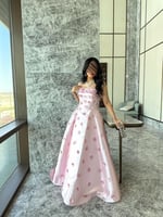 فستان سهرة توب يكادو بتطريز ورد ولولو