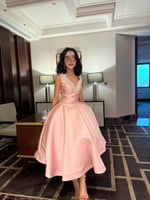 فستان سهره بقصة V مزين بشك فصوص