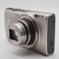 Canon Ixy 650