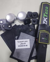 اسود ببلاستيك شفاف