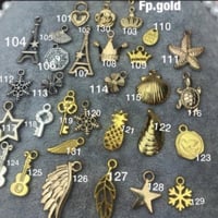 قلاده بالاسم يمكن واختيار و تغيير الفصوص