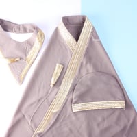 مهاد البشت الملكي بني