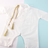 ثوب افارول مع تعليقه الثوب