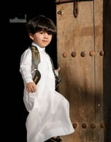 محزم اطفال بالأسم لون - اسود -ولون بني