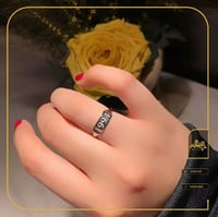 خاتم تاريخ الميلاد او ذكرا الزواج او اسم فضه اصلي...