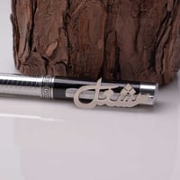 قلم بالأسم بتصميم متفرد