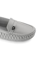 حذاء فلات طبي كاجوال مغلق مزين بشريط جلدي رفيع وقط...