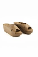 حذاء كعب ميول طبي انيق بمقدمة جلدية بشكل X