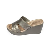 حذاء صيفي طبي أنيق كعب عالِ بمقدمة عريضة بلمعة