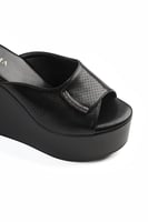 حذاء كعب ميول طبي انيق و مريح مزين بقطعة ستراس أني...