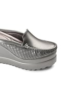 حذاء كعب عالي طبي سابو بلمعة مفتوح من الخلف مزخرف...