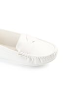 حذاء فلات طبي كاجوال مغلق مزين بحزام جلدي بشكل فيو...