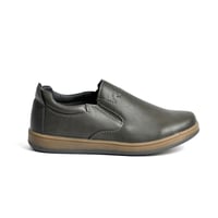 حذاء ولادي جلد