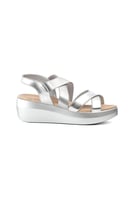 صندل طبي مفتوح بشرائط متقاطعة